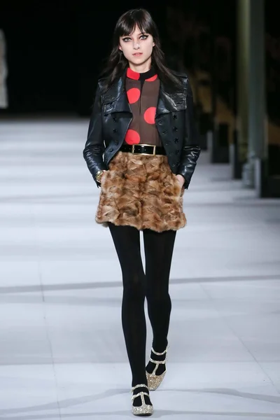 Look 14